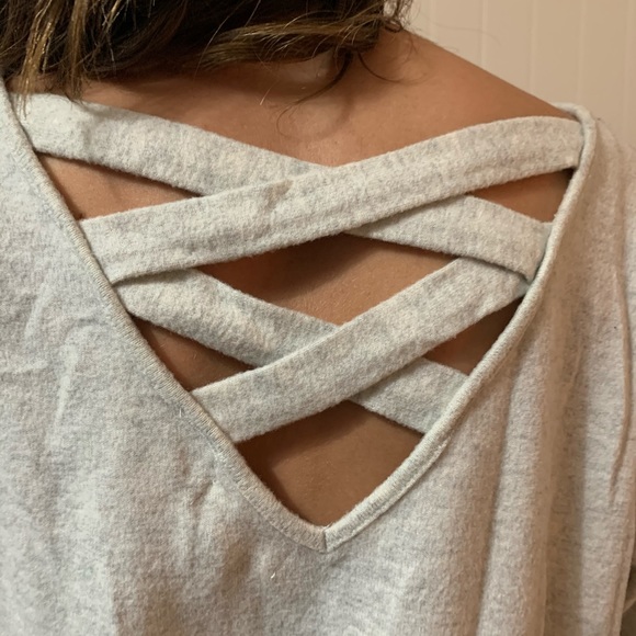 Women’s V-Neck Sweater - Picture 7 of 8